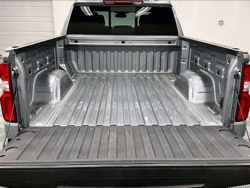 Used 2023 Chevrolet Silverado 1500 LTZ w/ LTZ Convenience Package II AWD/4WD image 33