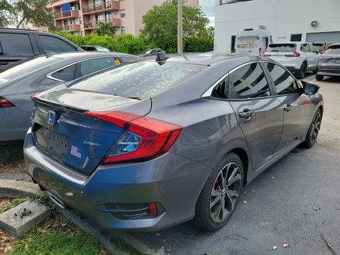 Used 2020 Honda Civic Sport image 3