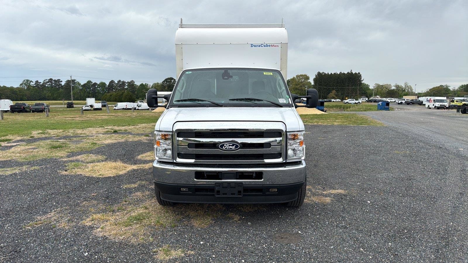 New 2027 Ford E-350 and Econoline 350 Super Duty w/ Power Equipment Group RWD image 8