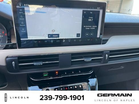 Used 2023 Lincoln Corsair Reserve w/ Towing Package FWD image 15