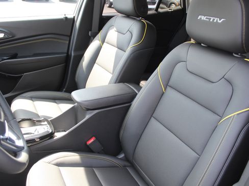 New 2026 Chevrolet Trax ACTIV image 9