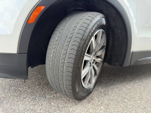 Used 2019 Cadillac XT4 Sport FWD image 27