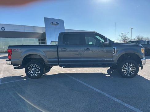 Used 2017 Ford F250 Lariat w/ Lariat Ultimate Package image 10