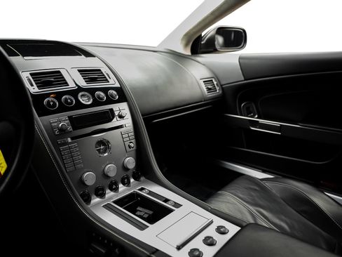 Used 2007 Aston Martin DB9 Coupe RWD image 39