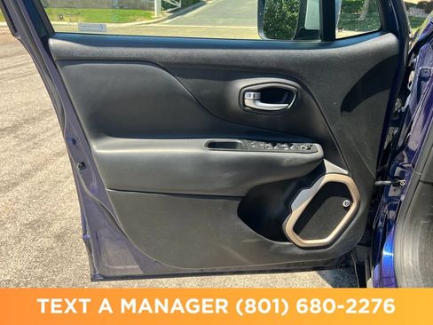 Used 2017 Jeep Renegade Limited AWD/4WD image 14