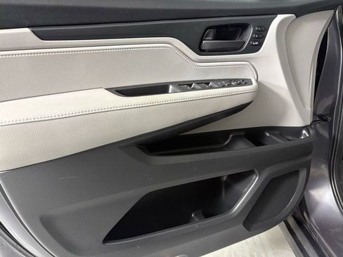 Used 2018 Honda Odyssey EX-L image 12