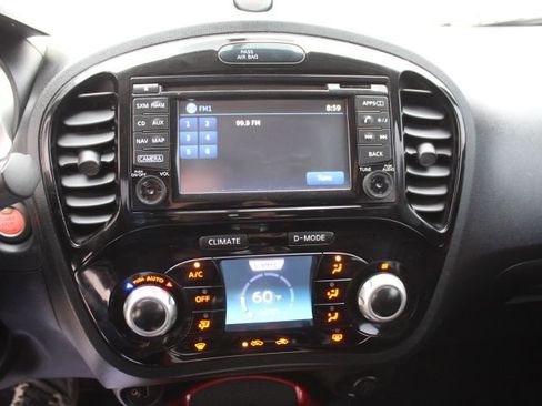 Used 2015 Nissan Juke SL image 22