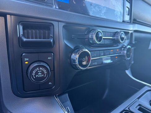 New 2025 Ford F150 XLT w/ Equipment Group 301A Standard image 38