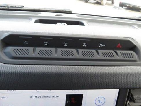 New 2025 Ford Bronco Badlands image 19