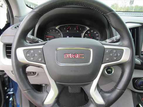 Used 2020 GMC Terrain SLT w/ Preferred Package image 21