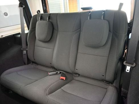 Used 2022 Jeep Wrangler Sport image 17