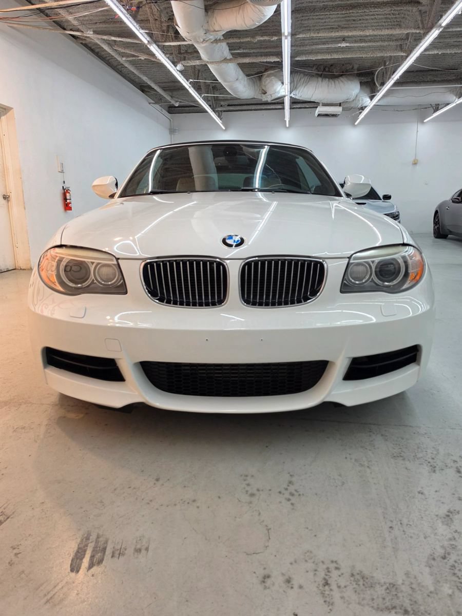 Used 2013 BMW 135i Convertible RWD image 23