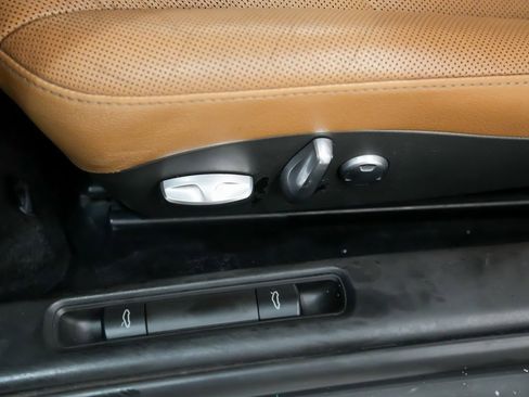 Used 2009 Porsche 911 Carrera image 21