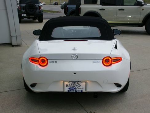 Used 2024 MAZDA MX-5 Miata Grand Touring w/ Weather Package image 4
