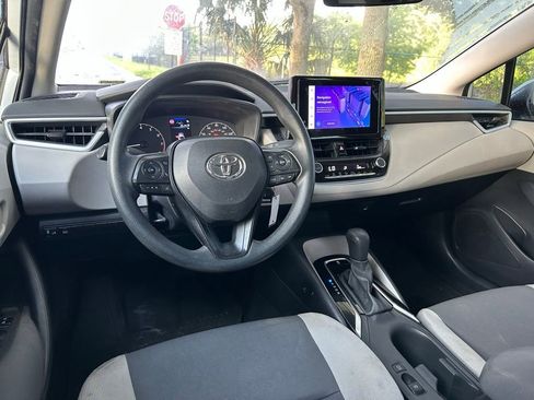 Used 2023 Toyota Corolla LE FWD image 13