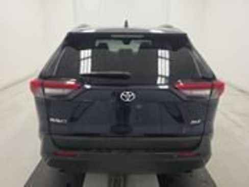 Used 2021 Toyota RAV4 XLE Premium FWD image 5