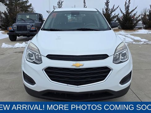 Used 2017 Chevrolet Equinox LS image 8