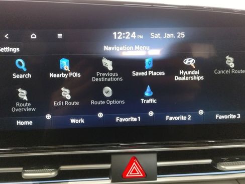Used 2025 Hyundai Elantra SEL FWD image 24