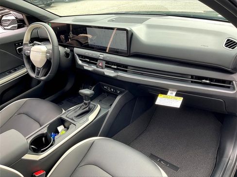 New 2025 Kia K4 GT-Line w/ GT-Line Premium Package image 10