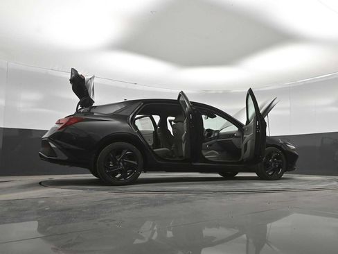 New 2026 Hyundai Elantra Sport FWD image 45