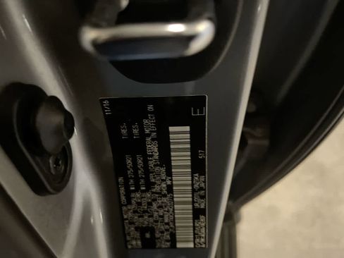 Used 2017 Lexus LX 570 4WD image 29