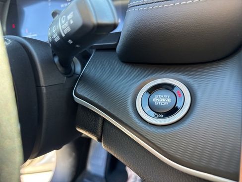 New 2025 Jeep Grand Cherokee L Laredo image 16