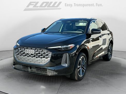 Certified 2025 Audi Q5 Premium Plus w/ Premium Plus image 3