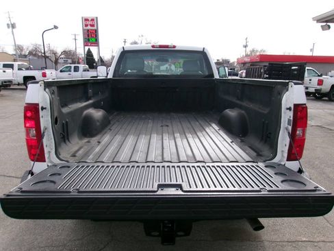 Used 2013 Chevrolet Silverado 2500 W/T w/ Snow Plow Prep Package image 3