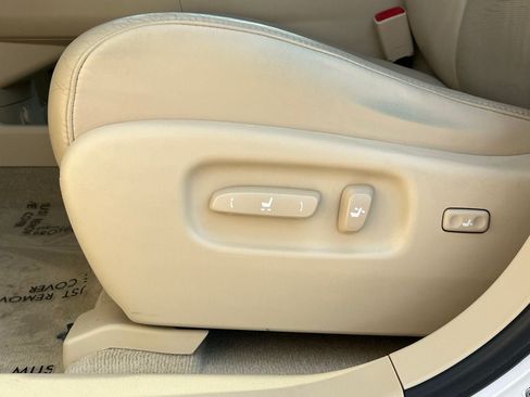 Used 2011 Lexus RX 350 AWD w/ Premium Pkg image 12