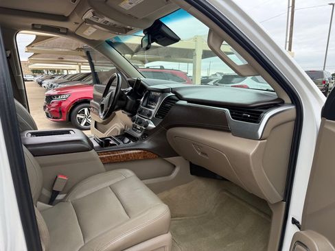 Used 2016 Chevrolet Suburban LTZ AWD/4WD image 16