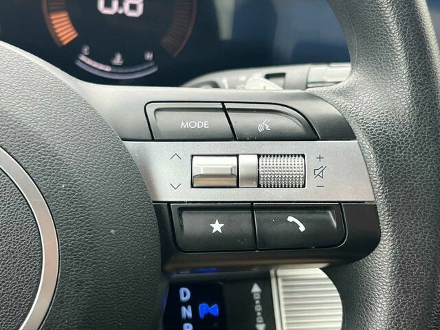 Used 2025 Hyundai Sonata SEL FWD image 28