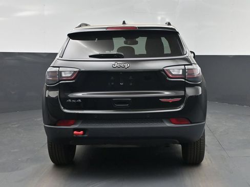 Used 2022 Jeep Compass Trailhawk w/ Trailhawk Elite Group AWD/4WD image 11