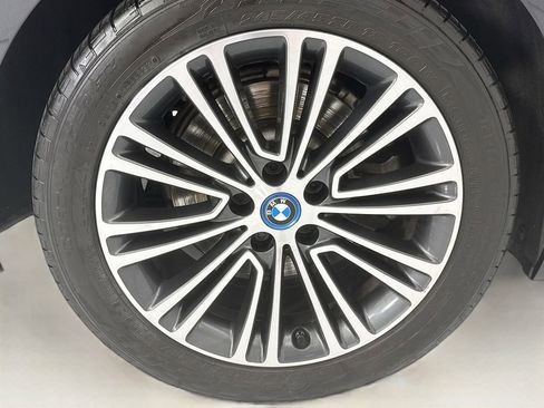 Used 2019 BMW 530e w/ Convenience Package image 32