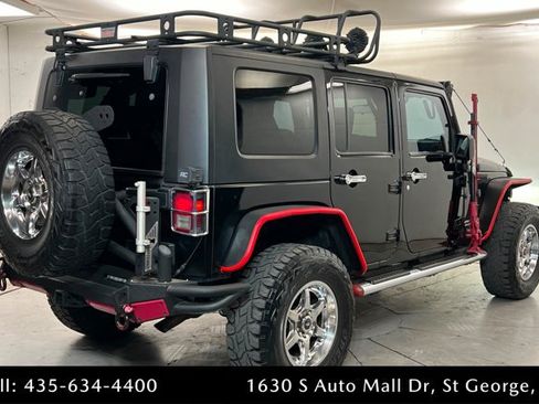Used 2008 Jeep Wrangler Unlimited Rubicon w/ Dual Top Group AWD/4WD image 5