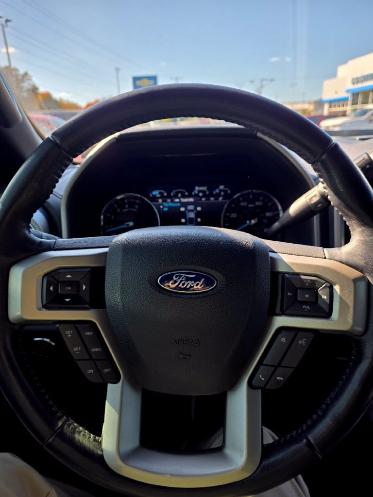 Used 2022 Ford F250 Lariat w/ Chrome Package AWD/4WD image 22