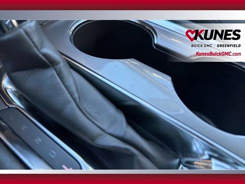 Used 2024 Chevrolet Malibu LT FWD image 35