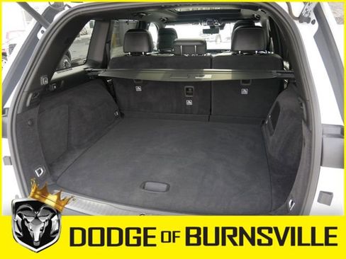 Used 2022 Jeep Grand Cherokee Overland w/ Luxury Tech Group IV image 13