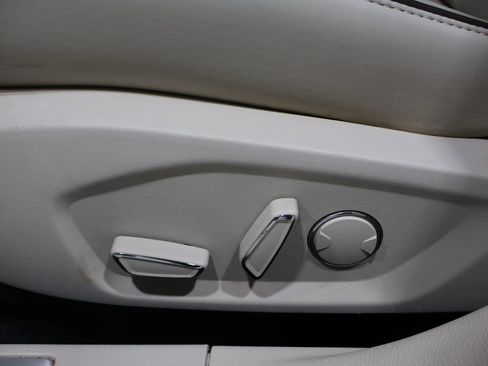 Used 2017 Ford Fusion Platinum image 11