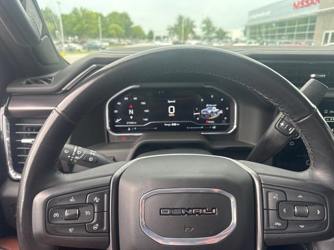 Used 2025 GMC Sierra 2500 Denali Ultimate AWD/4WD image 15