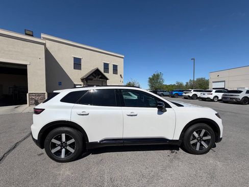 Used 2025 Honda Prologue Touring image 8