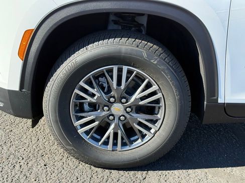 New 2026 Chevrolet Traverse LT w/ Driver Confidence Package image 9