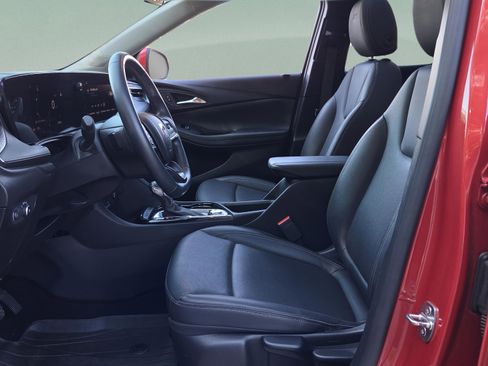 Used 2024 Buick Encore GX Sport Touring w/ Experience Buick Package FWD image 9