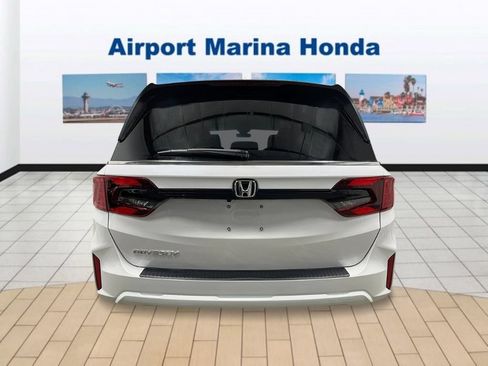 New 2026 Honda Odyssey EX-L image 4
