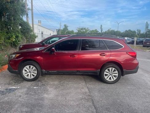 Used 2019 Subaru Outback 2.5i Premium AWD/4WD image 10