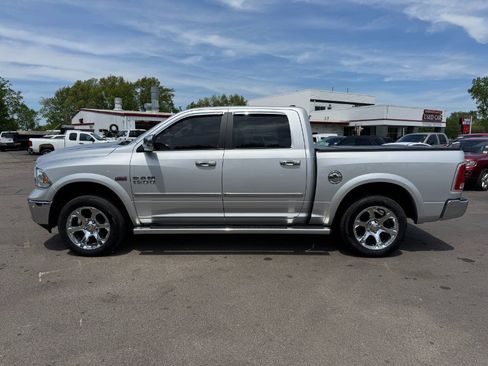 Used 2015 RAM 1500 Laramie w/ Convenience Group AWD/4WD image 2
