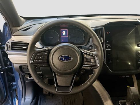 Used 2025 Subaru Forester Limited AWD/4WD image 11