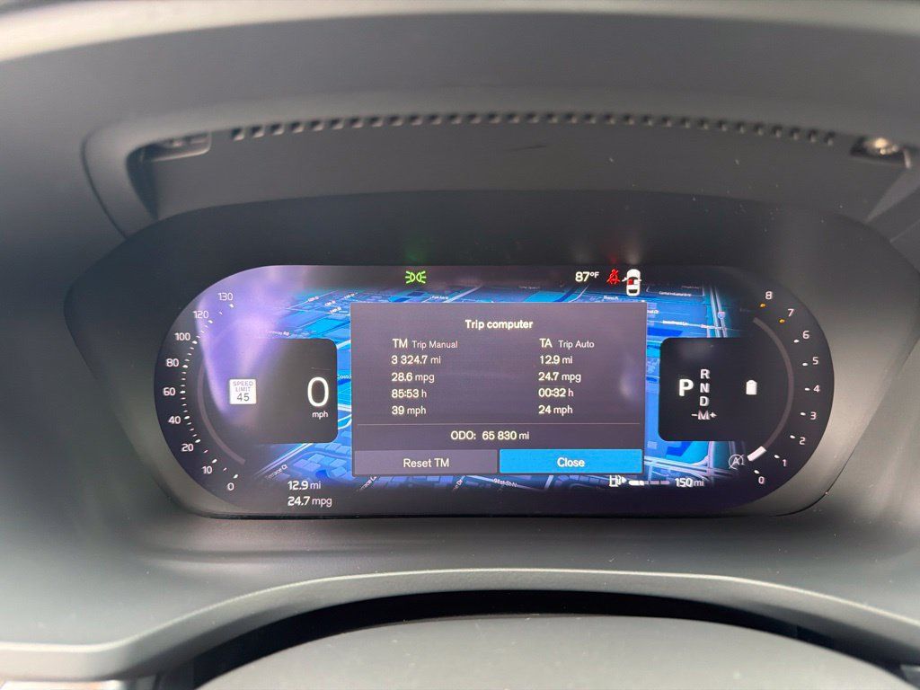 Used 2024 Volvo S60 B5 Plus AWD/4WD image 6