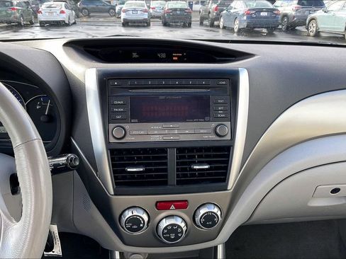 Used 2010 Subaru Forester 2.5X Limited image 6