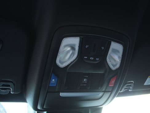 Used 2022 RAM 1500 Lone Star image 32