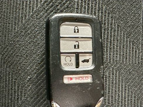 Used 2022 Honda Pilot Sport image 16